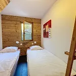 Crescendo 208 Apartment